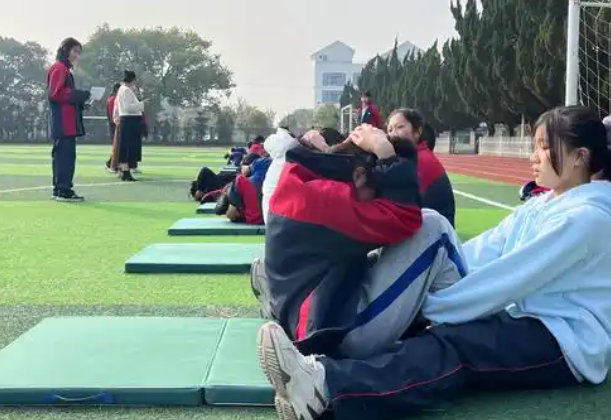 鏖战疆场捍卫宗族荣耀印玺献礼铭刻王者荣光宗族战鏖战